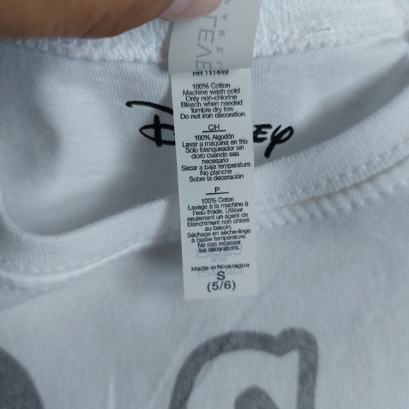Disney snow toddler Girls white simple portrait tee size S 5-6 - Picture 4 of 4